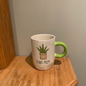 Rae Dunn “plant mom” mug